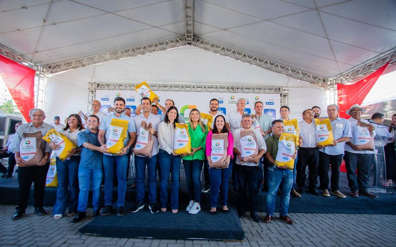 Planta Alagoas vai beneficiar 60 mil agricultores familiares com distribuição de sementes