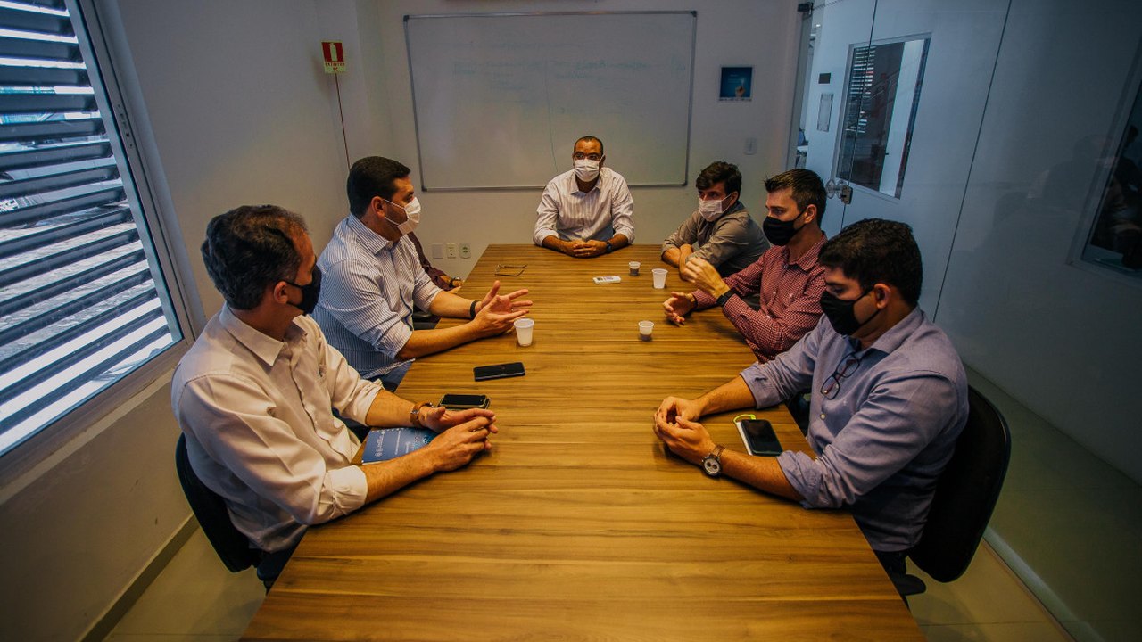 Secretário do Desenvolvimento Econômico realiza visita técnica no Núcleo Industrial Bernardo Oiticica