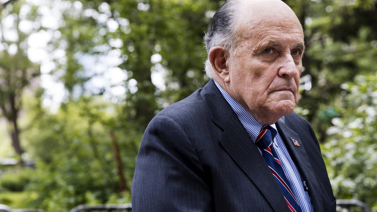 Rudolph Giuliani é processado em US$ 10 milhões nos EUA por suposta agressão sexual