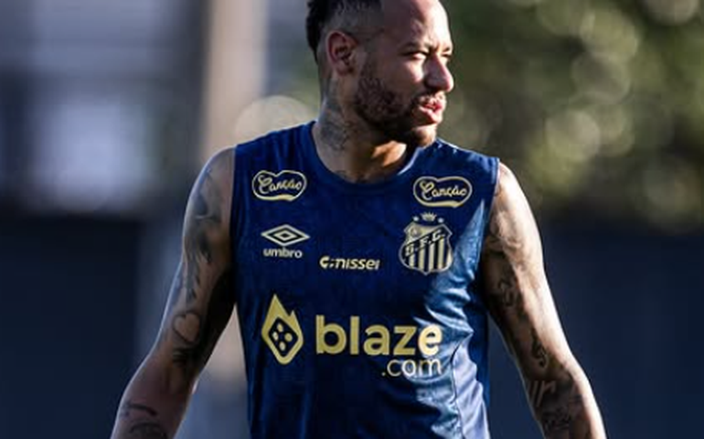 Preocupado com Neymar, Santos desiste de mandar jogo no Allianz Parque por gramado sintético