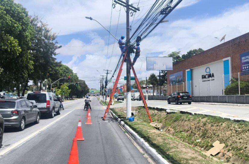 Ilumina Maceió inicia Projeto Poste Limpo na Avenida Durval de Góes Monteiro