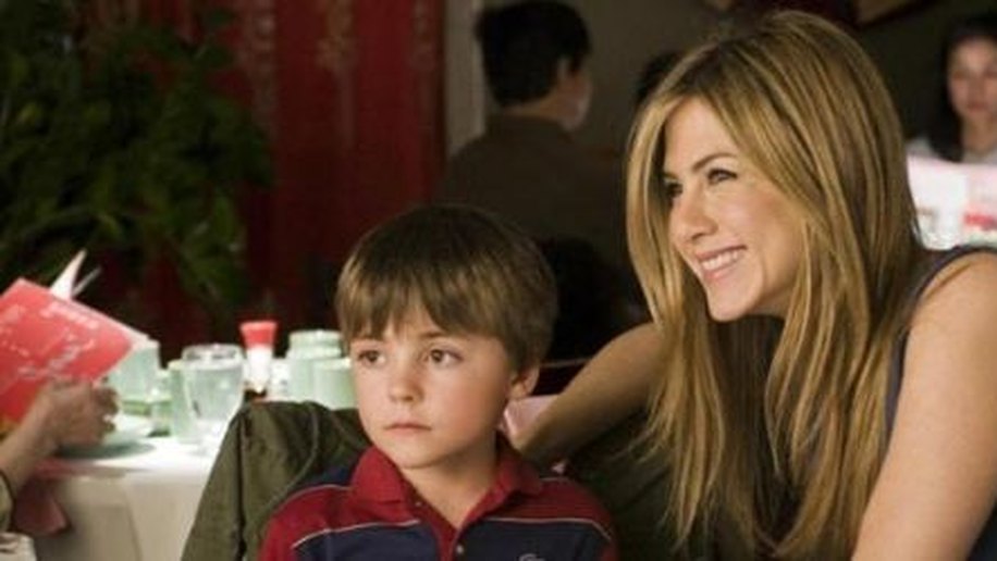 Jennifer Aniston diz que pode ser mãe solteira
