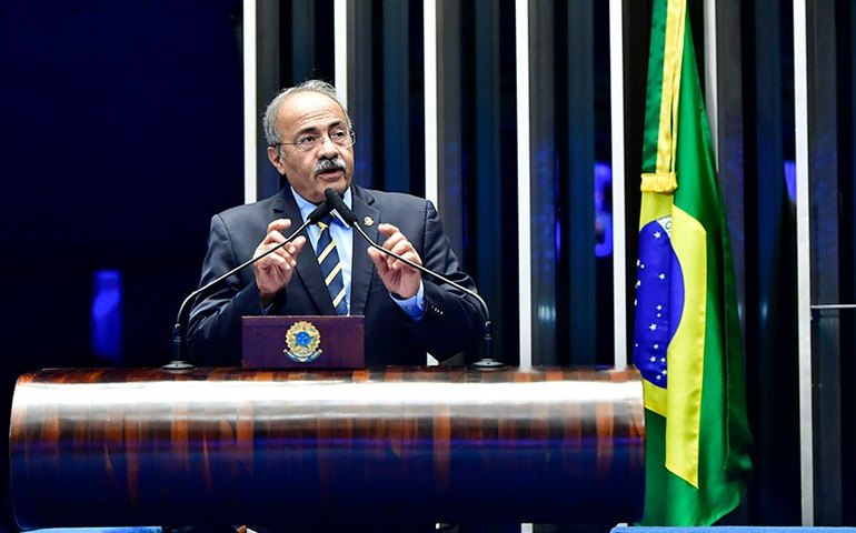 Chico Rodrigues relata viagens que fez como membro da CRE