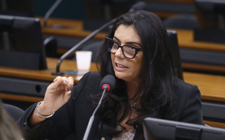 Comissão aprova criação de sistema de combate à pedofilia na web