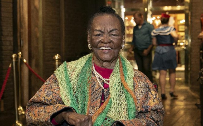Morre a atriz Ruth de Souza, aos 98 anos, no Rio