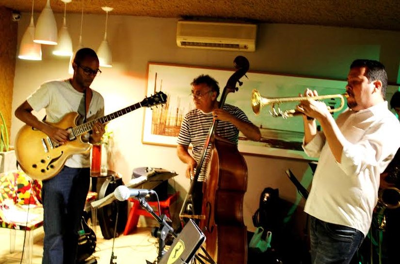 Jazz, blues, Beatles, Maria Bethânia e homenagem ao ‘Dia das Mães’ na Comedoria Gourmet