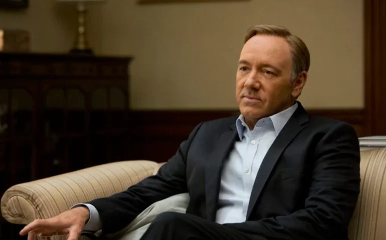 Kevin Spacey rebate acusações de Guy Pearce sobre ser agressivo: 'Você não é vítima'
