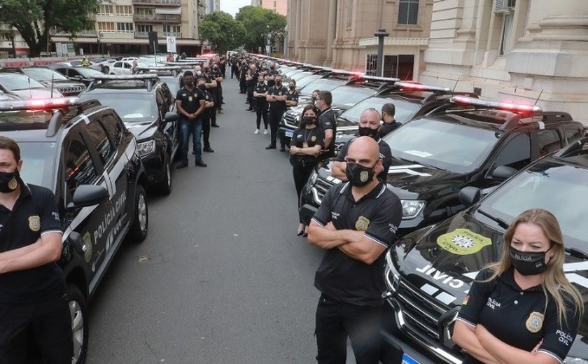 Polícia Civil do RS descobre clínica clandestina após bilhete de paciente: 'Estamos presos, com fome'