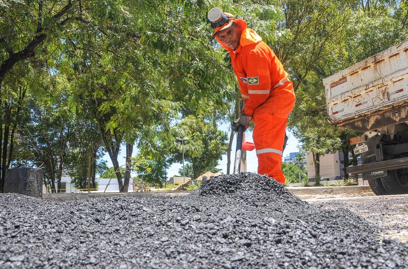 Prefeitura de Maceió segue com recuperação de pavimento