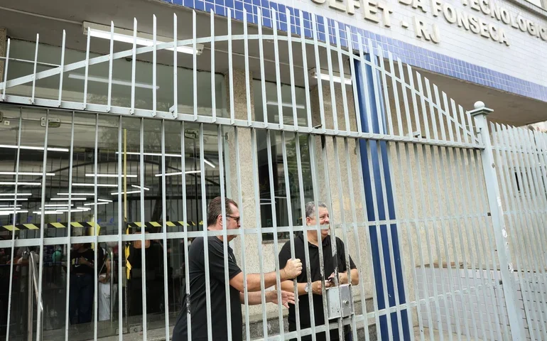 'Todas as situações se deram sempre com mulheres', afirma diretor do Cefet sobre servidor que matou duas colegas