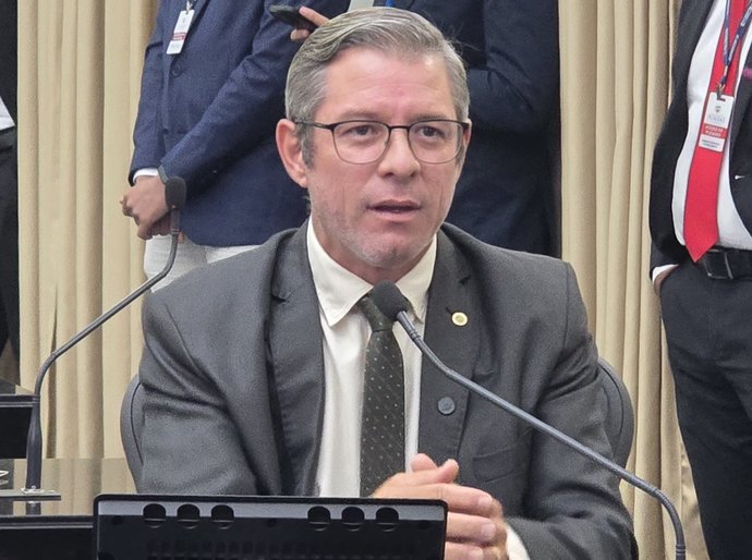 Cabo Bebeto denuncia escassez de água e falta de viatura policial em municípios de Alagoas