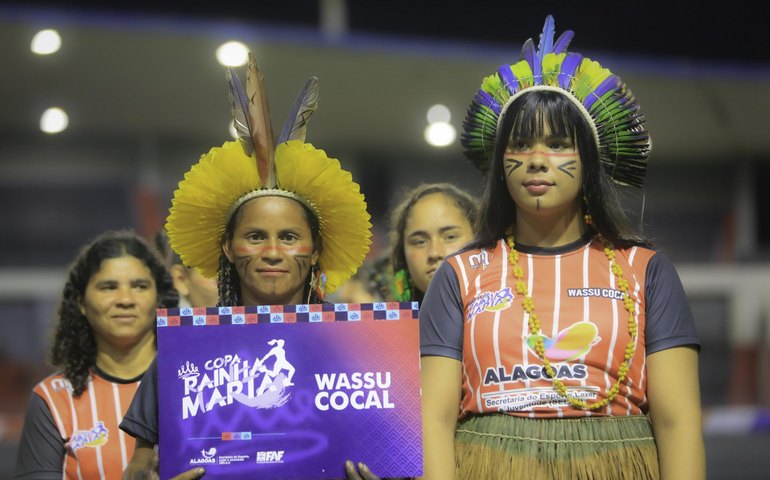 Paulo Dantas destaca o protagonismo feminino na abertura da Copa Rainha Marta
