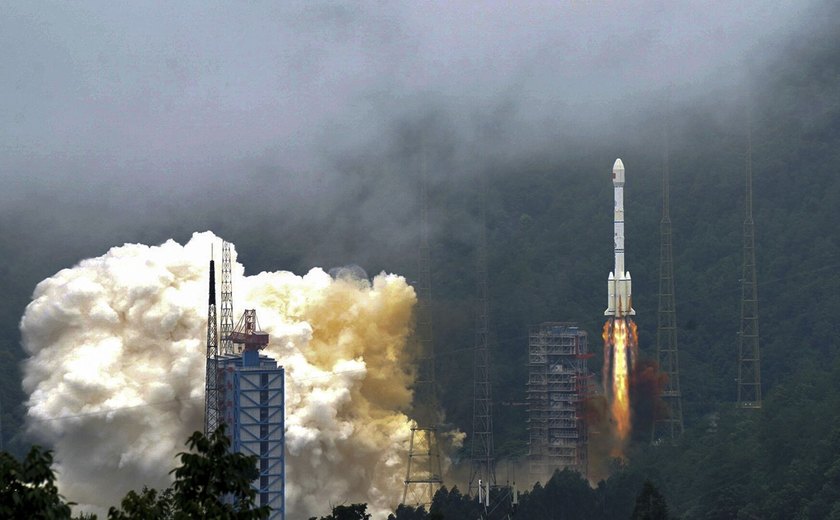 China se prepara para teste inédito de reabastecimento entre satélites em órbita geoestacionária