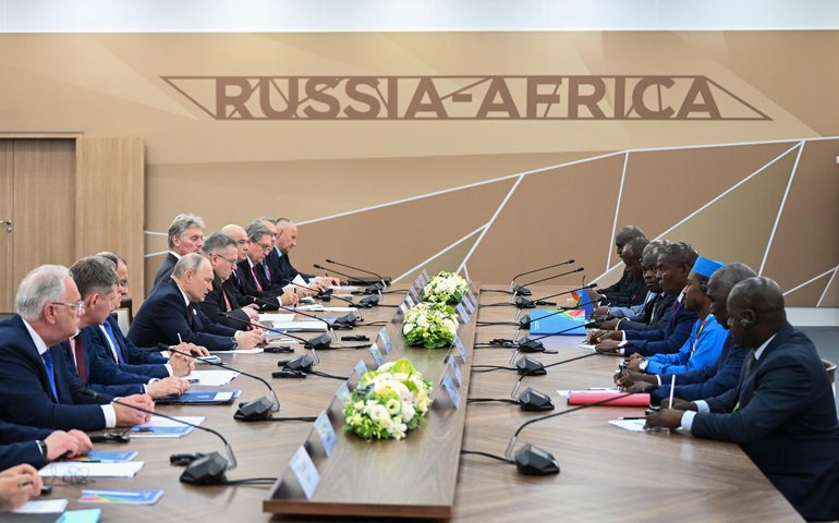 Movimento afro-eurasiático tem sido mais forte com Rússia e China na África, diz analista (VÍDEOS)