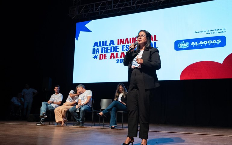 Seduc apresenta programas do Governo de Alagoas em aula inaugural da rede estadual de ensino
