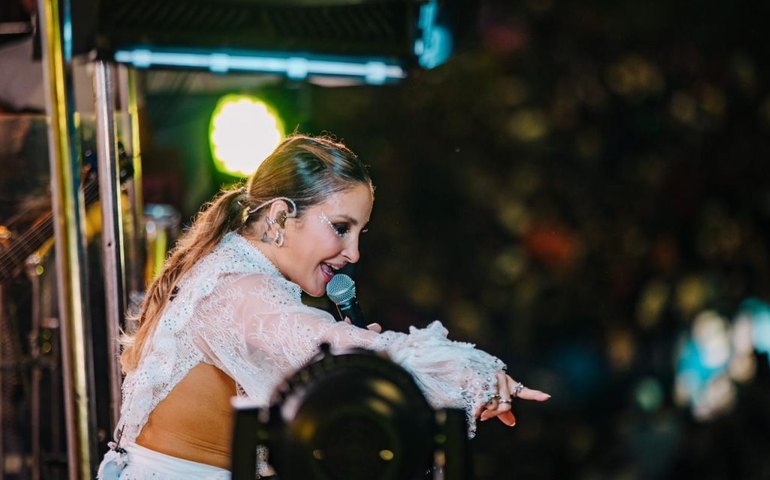 Com segurança e “bagunça” organizada, Arapiraca inicia os 101 anos com Cláudia Leitte na Marginal do Riacho Piauí