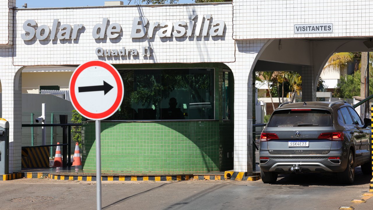 Bolsonaro recorre para anular proibição de visitas na prisão domiciliar