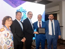 Diretor da CNI, Roberto Muniz é homenageado pelo Fonset durante assembleia em Maceió