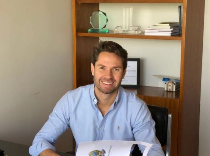 Pedro Vilela se destaca entre os dez melhores parlamentares do Brasil