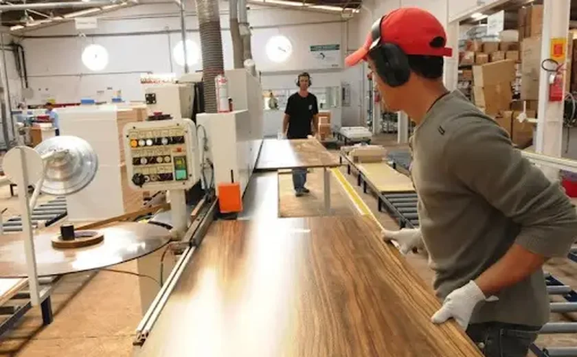 Sindimóveis realiza plantão de filiação para fortalecer setor moveleiro