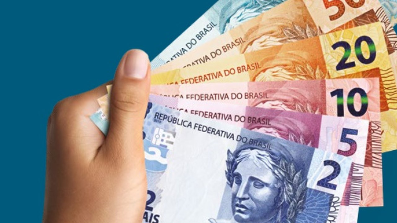 Esbanjamento de Dinheiro Público