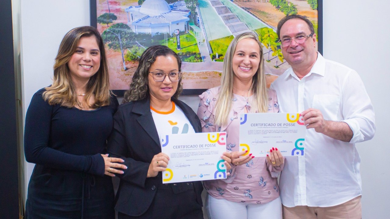 Prefeito Luciano dá posse aos 23 novos membros do Conselho de Assistência Social