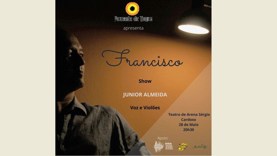 Júnior Almeida retorna aos palcos com show intimista