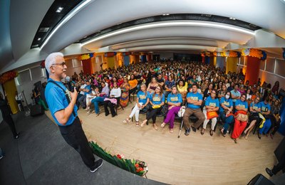 Jornada pedagógica reúne mais de 1,5 mil profissionais no primeiro dia de evento