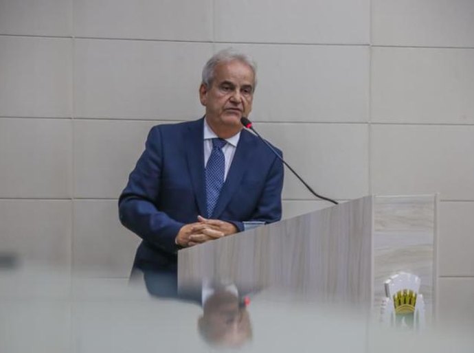 Otávio Lessa recebe Moções de Aplausos da Câmara Municipal de Maceió
