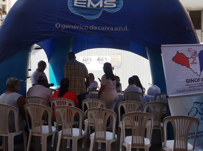 Farmacêuticos atendem mais de 190 pessoas em ação no centro de Maceió