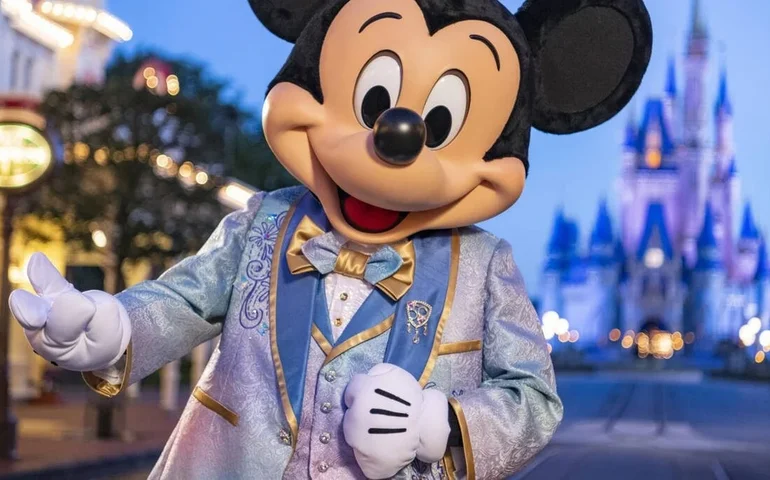 Disney ajusta políticas de inclusão e modifica aviso de conteúdo em filmes clássicos; entenda