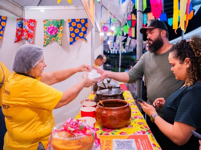 Arapiraca dá início a II Festival do Cuscuz com festa de cores, sabores e tradição agrestina