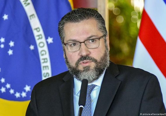 Brasil abandona autonomia ao apoiar EUA na crise com Irã