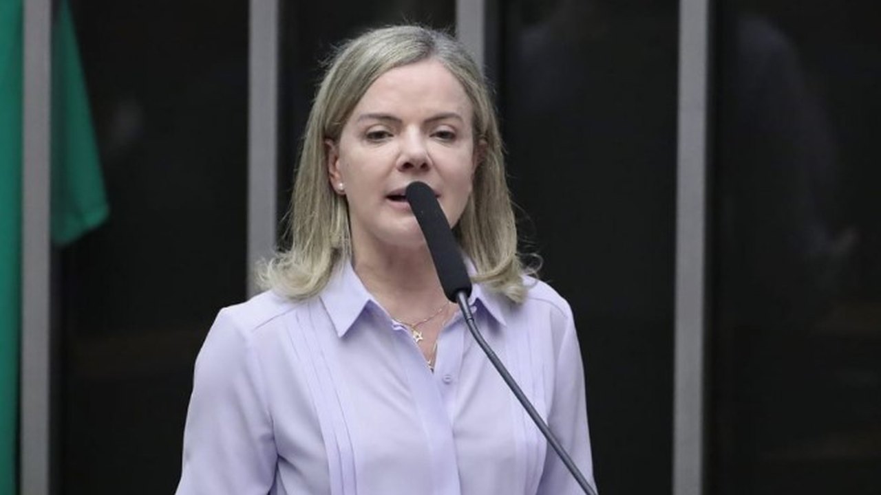 Gleisi diz que governo reconheceu de imediato calamidade no Paraná e promete medidas de liberação de recursos até segunda-feira