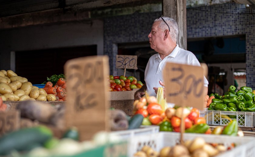 O que abre e fecha no feriado de Emancipação Política