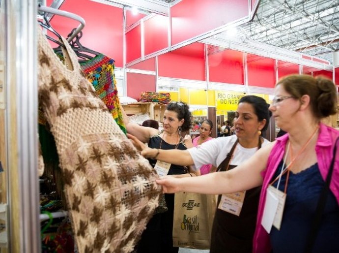 Artesãos alagoanos comercializam R$ 50 mil no primeiro dia da Feira Brasil