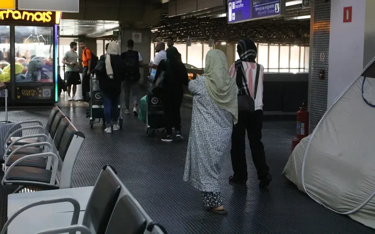 Brasil irá restringir entrada de imigrante sem visto