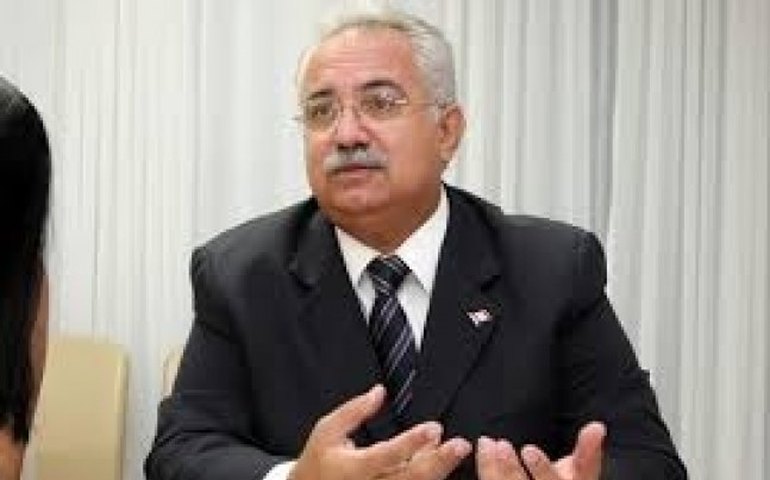 Prefeitura de Arapiraca paga salário de dezembro a quem recebe até R$ 2.200,00