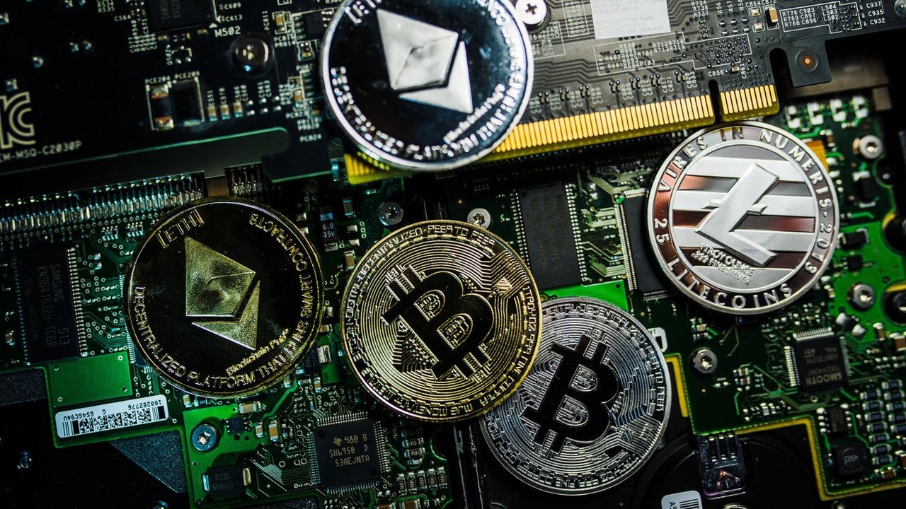 Análise: falta de regulação torna fintechs e criptomoedas vulneráveis ao crime organizado