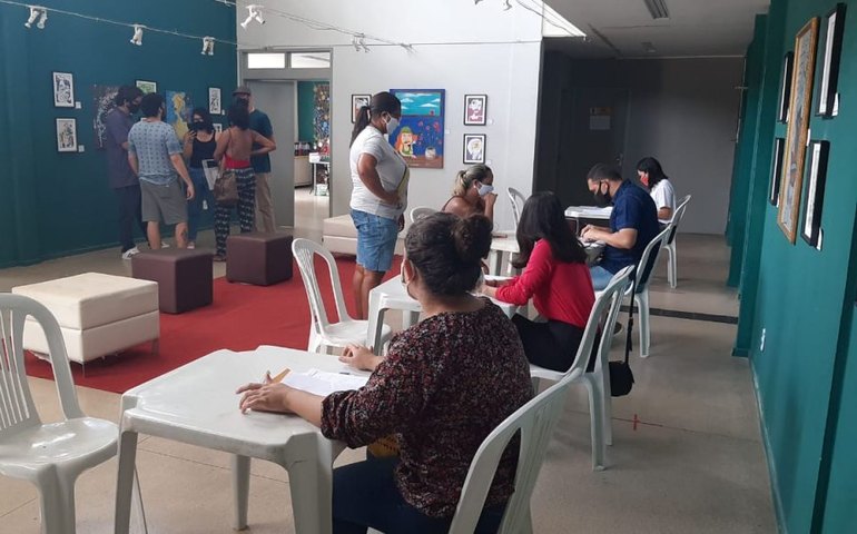 Artistas da terra contemplados pela Lei Aldir Blanc assinam termo de compromisso