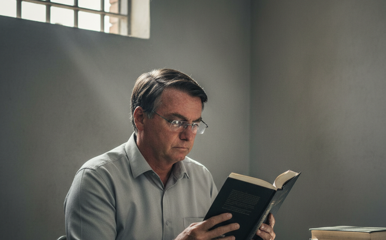 De 'não ter tempo para ler', Jair Bolsonaro vira leitor para diminuir a sua pena