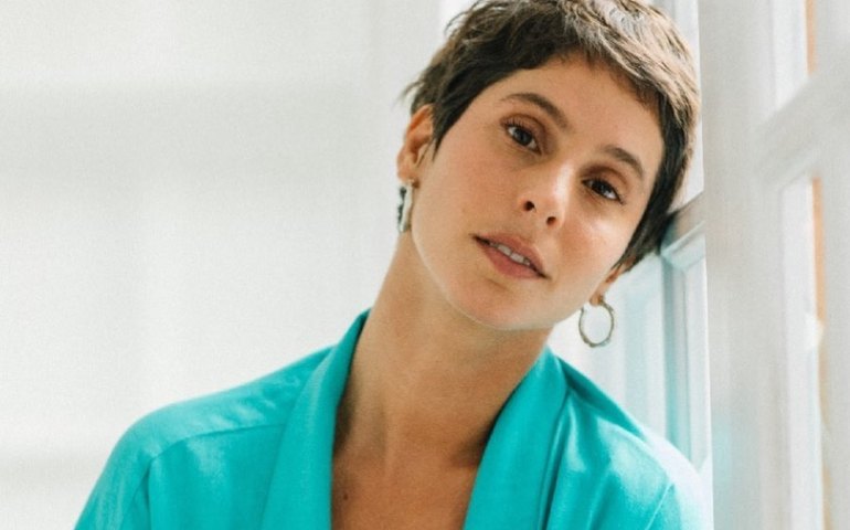 Conheça Ana Rios, atriz responsável por ser o rosto, através da IA, de Elis Regina