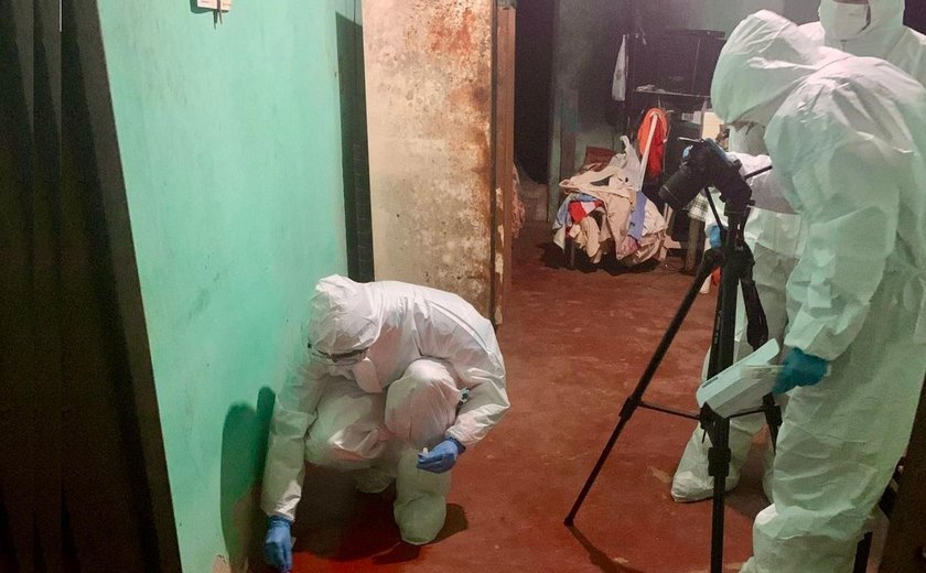 Perícia encontra sangue em local de homicídio em Arapiraca