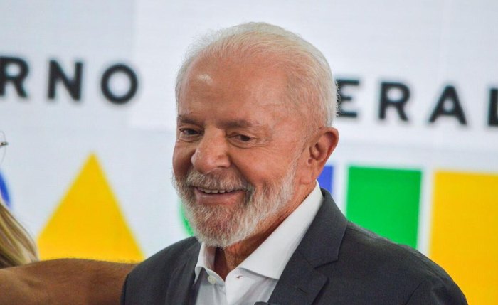 Lula, Ramaphosa e Sánchez publicam artigo contra 'ruptura', defendendo multilateralismo Lula, Ramaphosa e Sánchez publicam artigo contra 'ruptura', defendendo multilateralismo