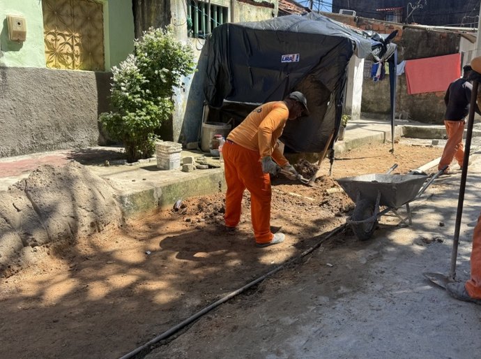 Brota na Grota executa mais de 3 mil metros de pavimentação no Conjunto Virgem dos Pobres