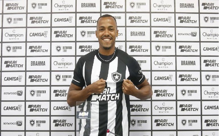 Volante Marlon Freitas é apresentado no Botafogo: ‘Projeto é muito interessante’