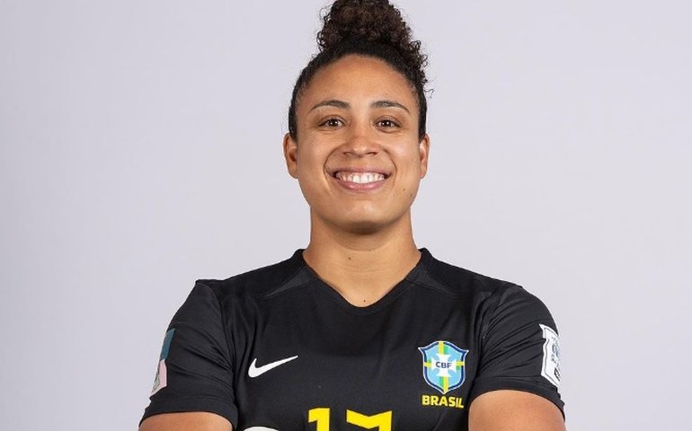 Letícia diz que seleção está bem preparada para enfrentar a França: 'Evoluímos bastante'