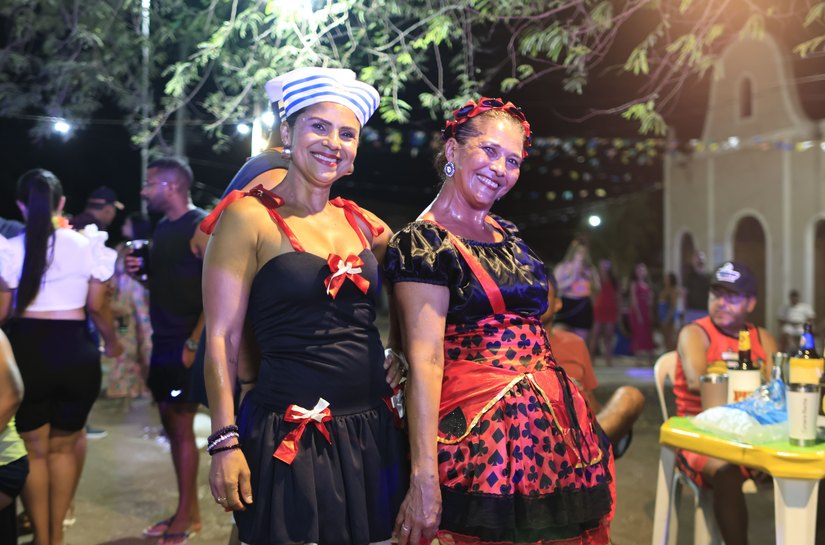 Com polos lotados, Carna Coruripe 2026 mantém ritmo intenso nesta segunda