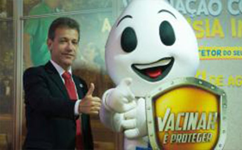 Campanha nacional de vacinação contra a pólio começa neste sábado (15)