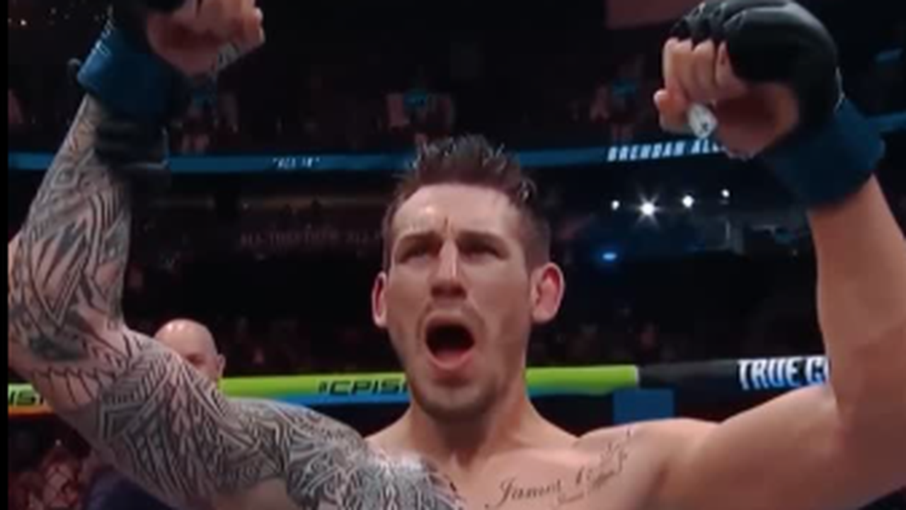 Cansaço ‘vence’ lutador invicto há 29 meses no UFC, que desiste antes do último round